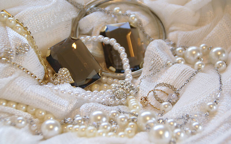 パールジュエリーのデザイン、実はこんなに豊富！定番からトレンドまで徹底解説